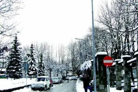 Zakopiańskie lampy w nocy bez nadzoru