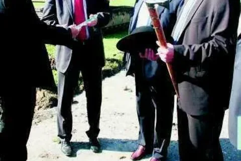 Przywiózł nominację i pieniądze na remonty
