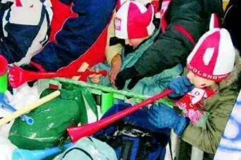 TPN będzie mierzył decybele na skokach