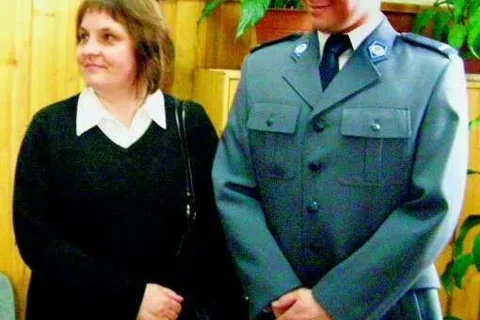Policjant-bohater uratował dwoje ludzi
