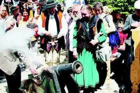 To na tej ulicy zaczyna się szlak na Giewont