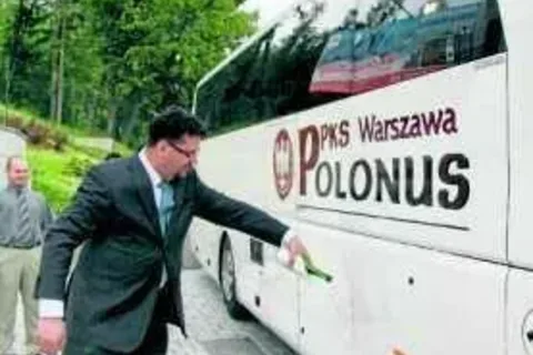 Promocyjny autobus wyruszył na trasę
