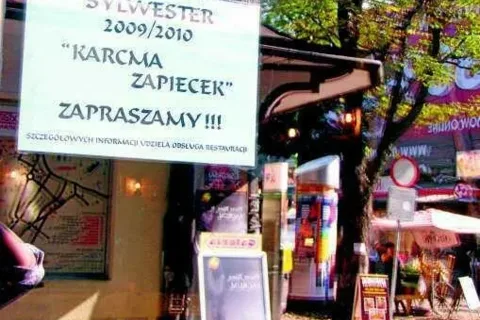 Na Krupówkach pojawiły się już zaproszenia na... sylwestra