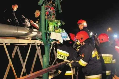 Policjanci zapobiegli próbie samobójczej