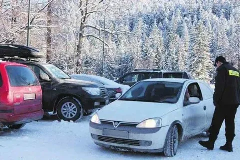 Kierowcy nagminnie łamią zakaz wjazdu do Kuźnic