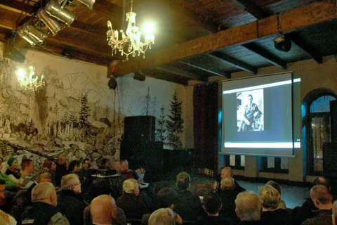 HARLEY-DAVIDSON, WYPRAWY TOPR I NARCIARSKIE „WYRYPY” – WIECZÓR O JÓZEFIE OPPENHEIMIE