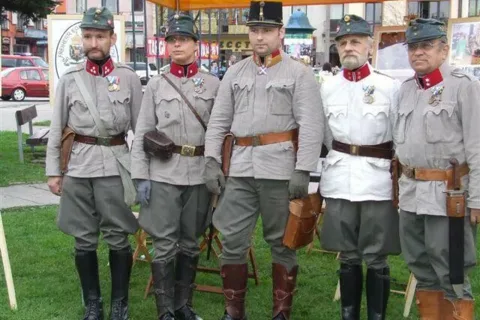 Nowy Targ: Armia austriacko-węgierska w karykaturze Schönpfluga