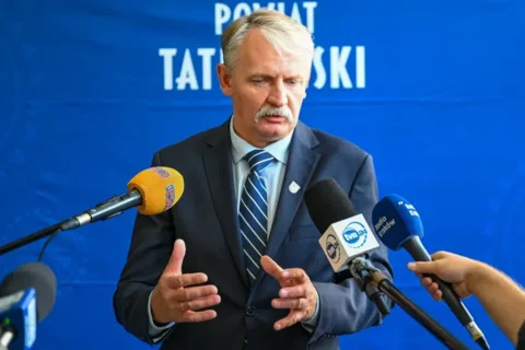 Spotkanie w sprawie transportu konnego na drodze do Morskiego Oka