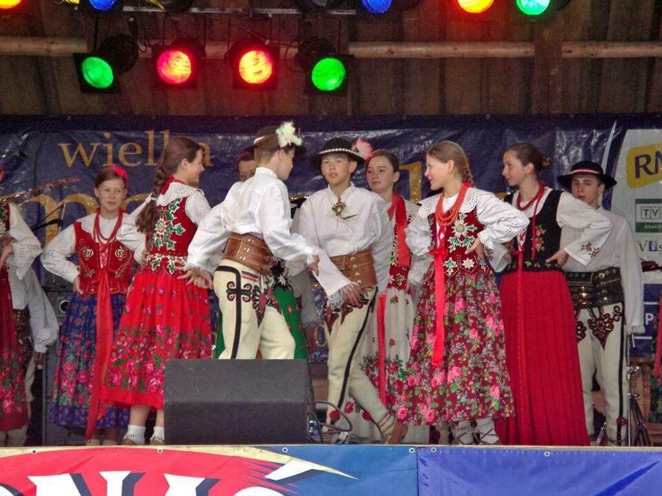 Występ zespołu regionalnego „Mali Hyrni” z Nowego Targu