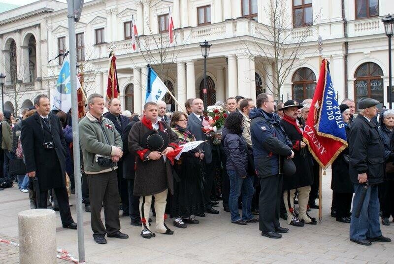 Warszawa - 15 04 2010 - pożegnanie prezydenta RP_27