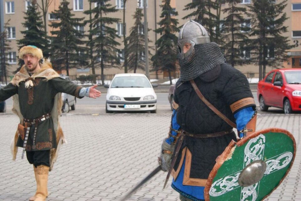 Pokaz walk i rzemiosła Wikingów_47