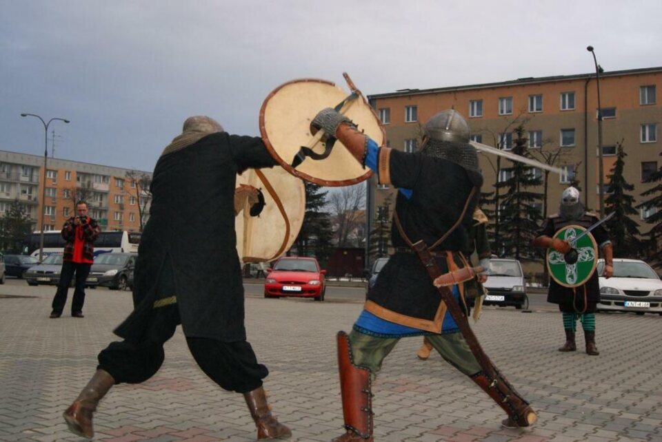 Pokaz walk i rzemiosła Wikingów_51