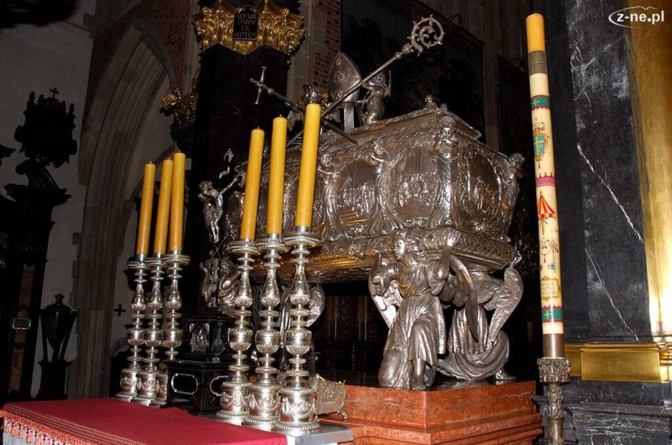 Kraków - Kościół Mariacki i Katedra na Wawelu_19