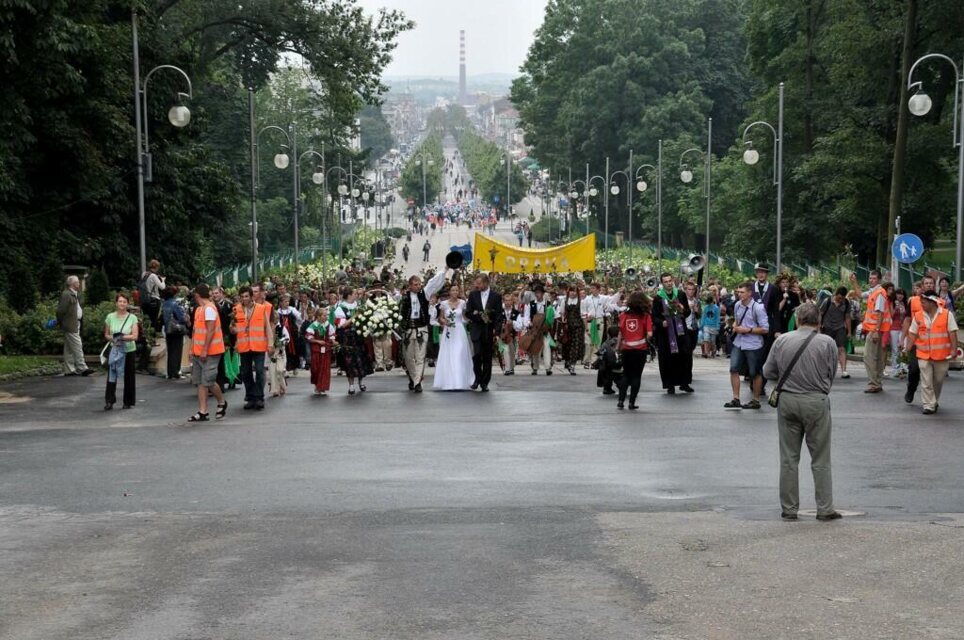 XXIX Pielgrzymka - wejście do Częstochowy_41