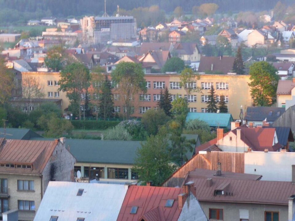 Widok z wieży kościoła NSPJ w Nowym Targu _11