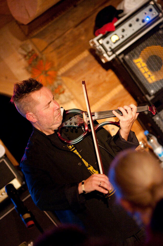 Nigel Kennedy i muzyka z płyty p.t. SHHH!_22