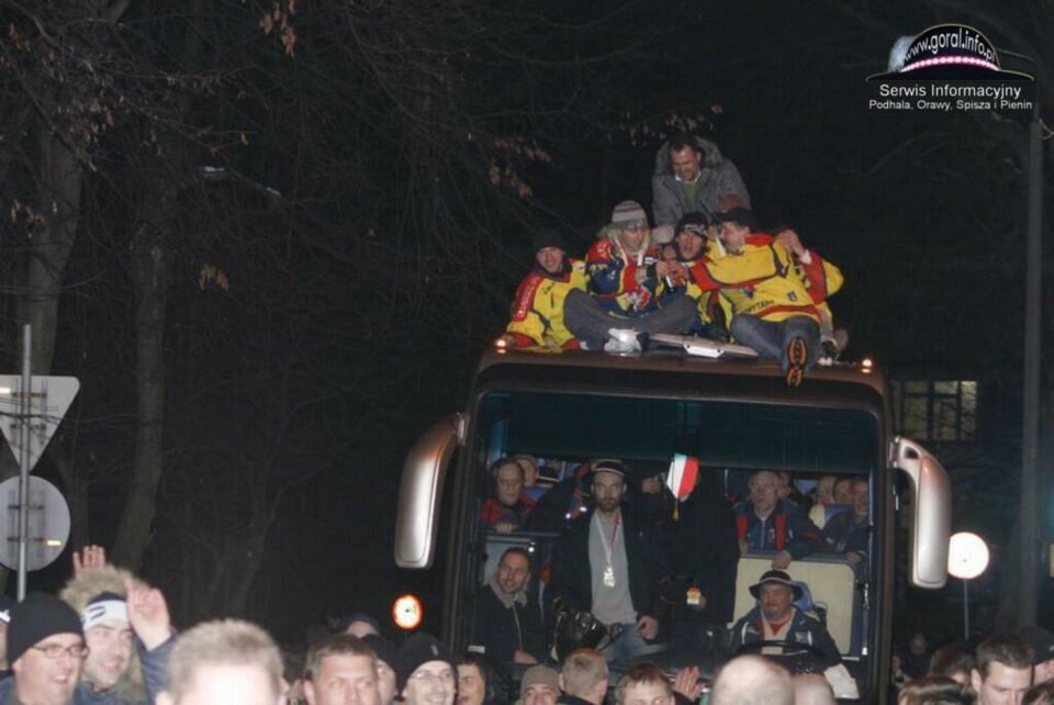 Festa kibiców po zwycięstwie Wojasa Podhale_40