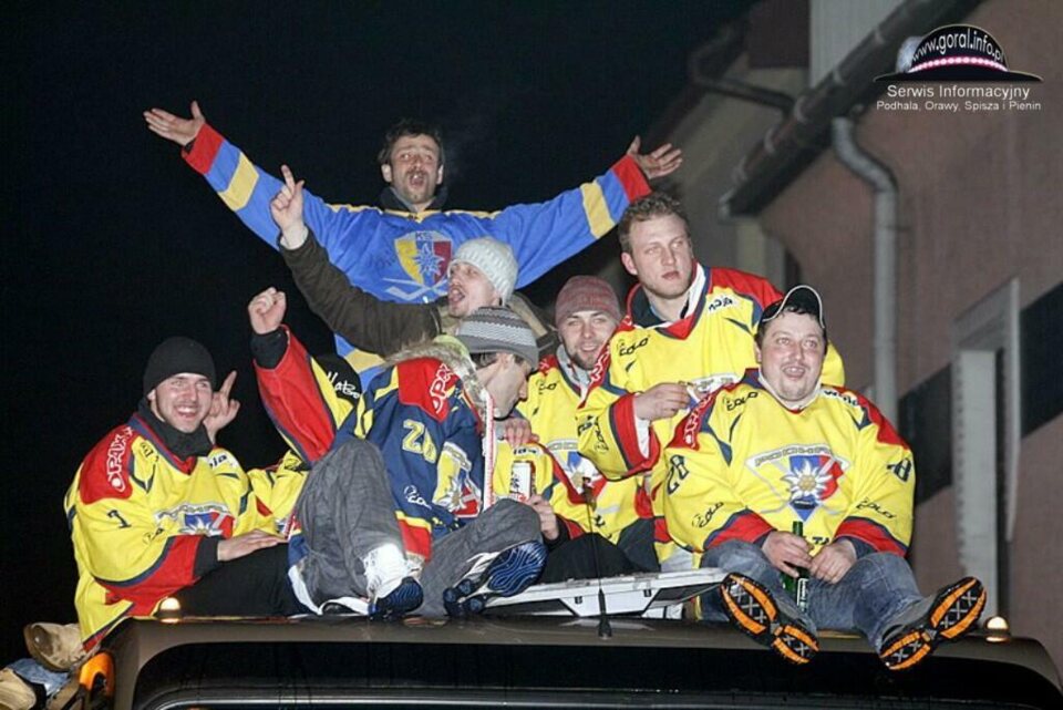 Festa kibiców po zwycięstwie Wojasa Podhale_42