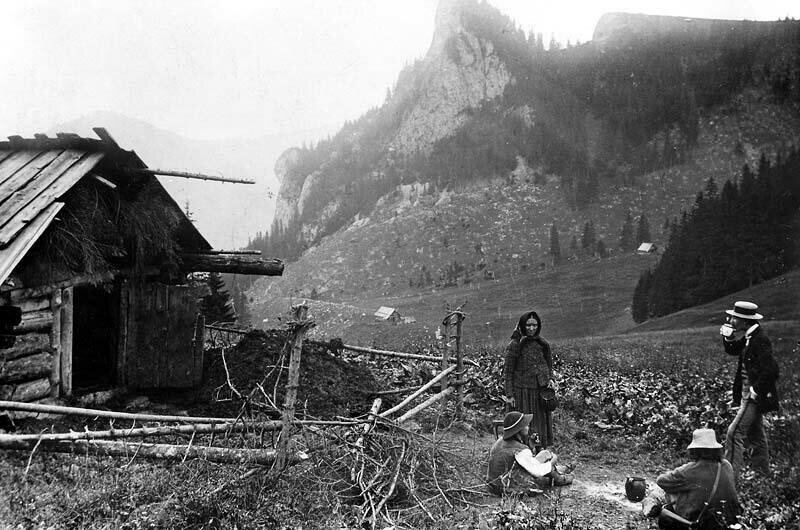 Zaproszenie na wystawę "Tatry i Podhale w fotografii Walerego Eljasza Radzikowskiego"