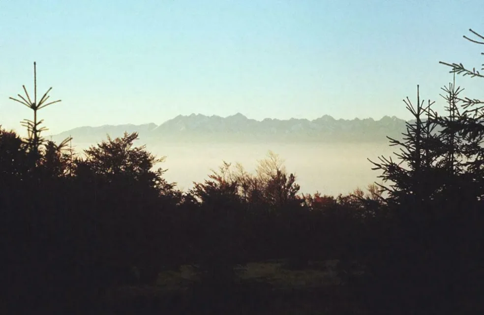 Tatry z Gorców o świcie