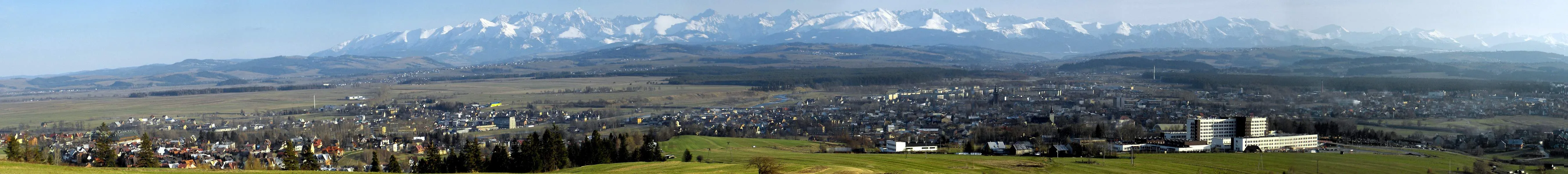 Panorama Tatr i Nowego Targu