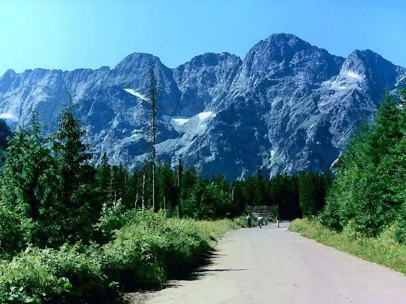 Z drogi do Morskiego Oka