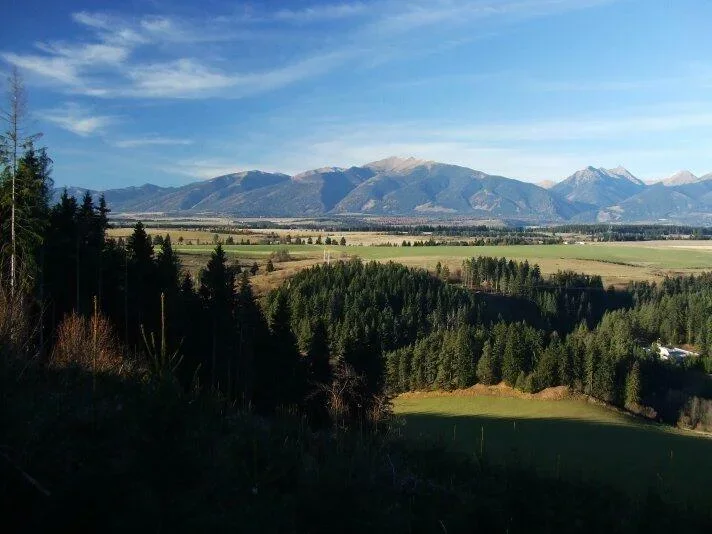 Zapadne Tatry ponad Hlboke