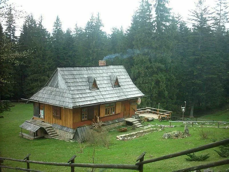 Chatka restauracja na reglach