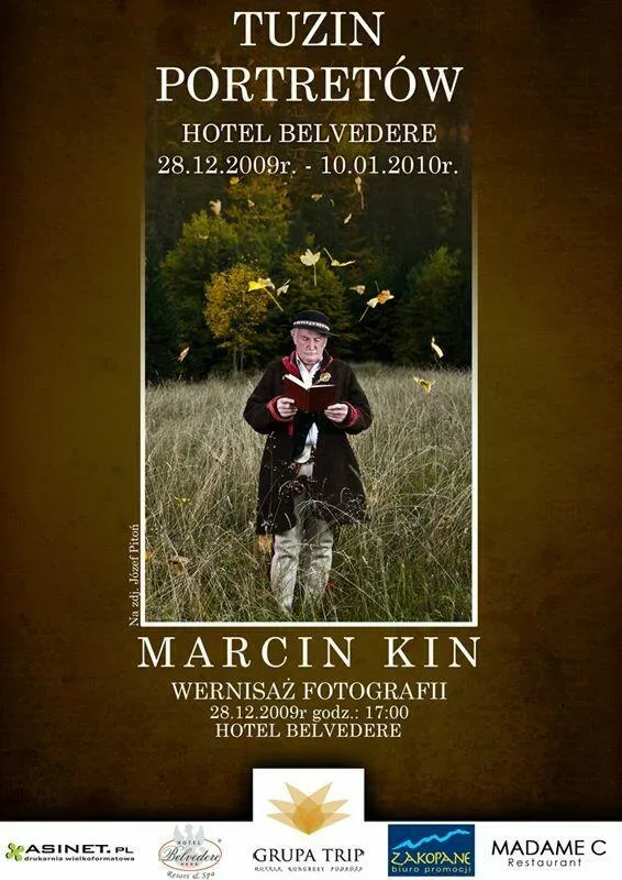 Wernisaż fotografii "Tuzin Portretów"