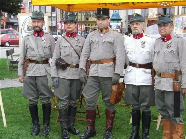 Nowy Targ: Armia austriacko-węgierska w karykaturze Schönpfluga