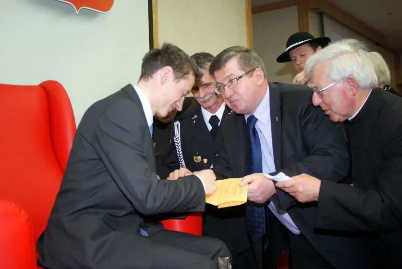 Burmistrz Fryźlewicz również dziękował Małyszowi