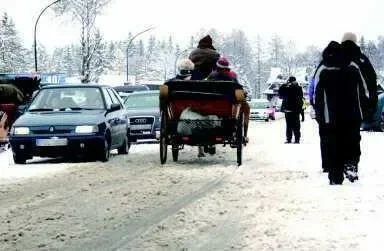 Zima ostro zaatakowała kierowców w Wielkanoc