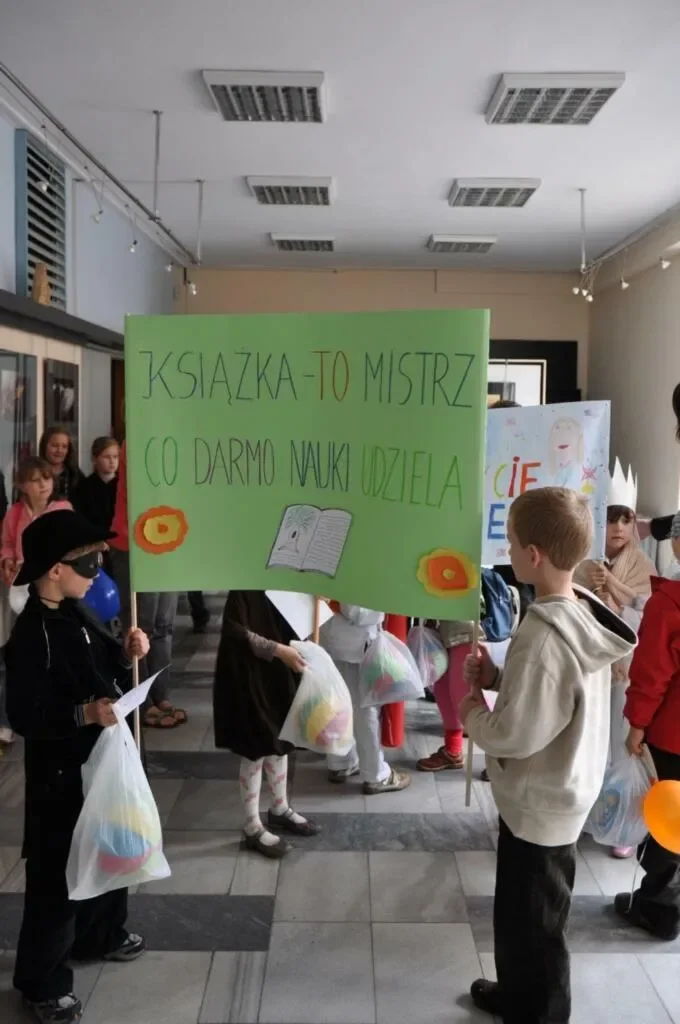 Cała Piątka czyta dzieciom!