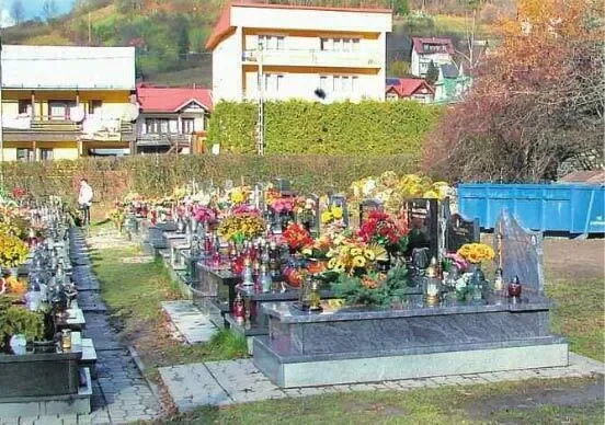 Miejsca na pochówek zmarłych nie braknie
