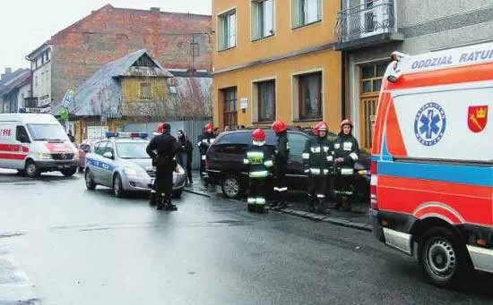 Drogówka nie gasiła migających „kogutów"