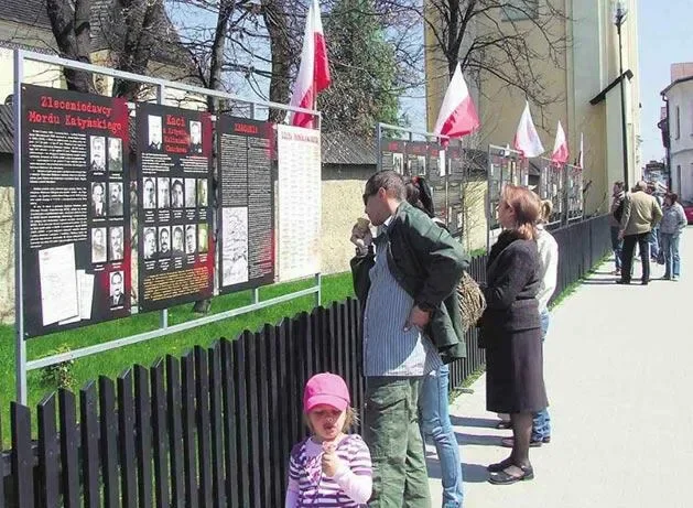 Ku czci pomordowanych w Katyniu