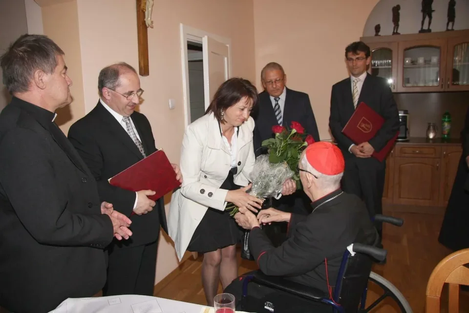 Z samorządowcami o obronie krzyża