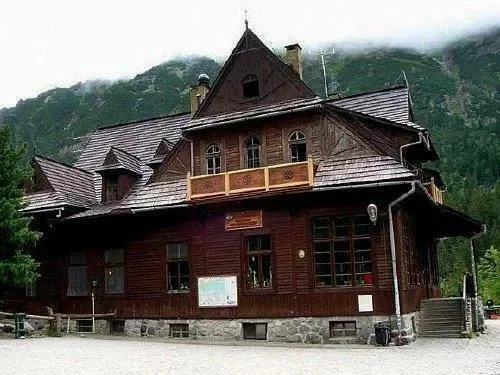 Schronisko nad Morskim Okiem im. S. Staszica (1406m n.p.m.)
