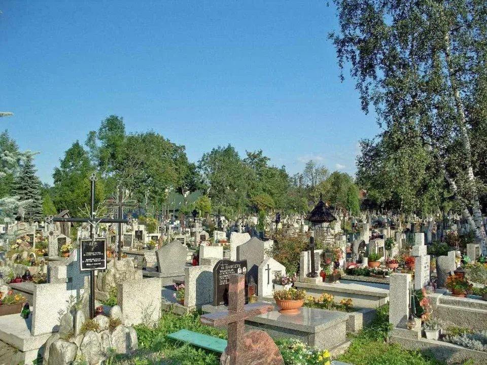 Zwiedzanie Nowego Cmentarza w Zakopanem
