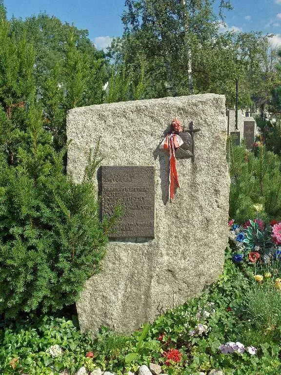 Pomnik ks. Jerzego Popiełuszki