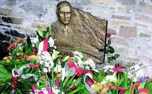 Symboliczna tablica dla Szymanowskiego