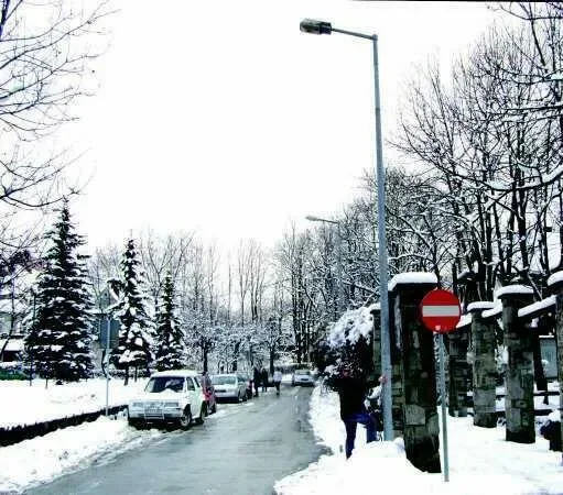 Zakopiańskie lampy w nocy bez nadzoru