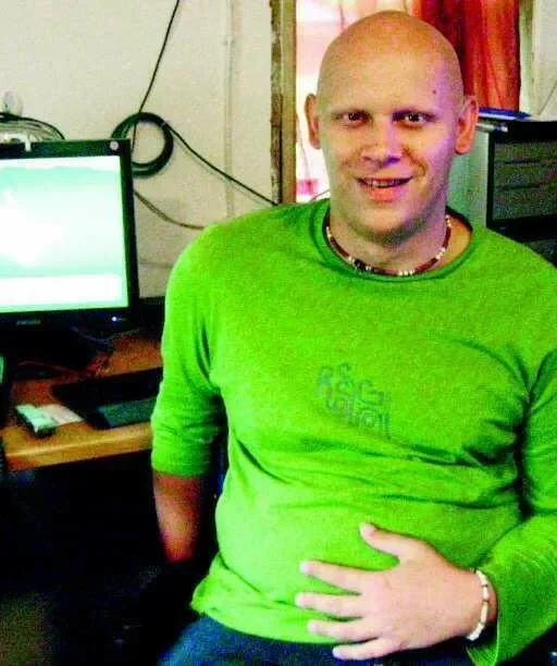 Dzięki internetowi może pomóc innym