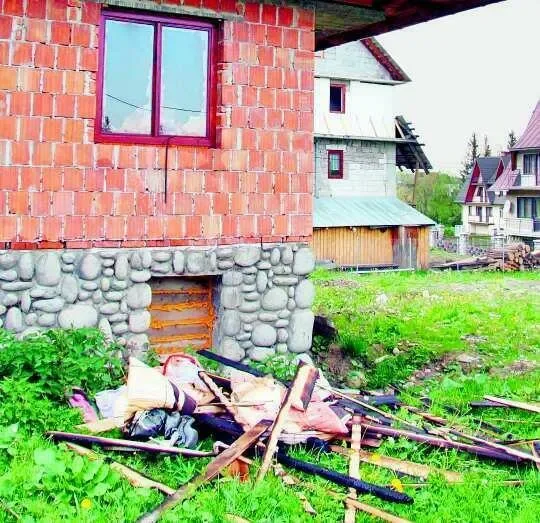 Ktoś chciał wysadzić ten dom w powietrze
