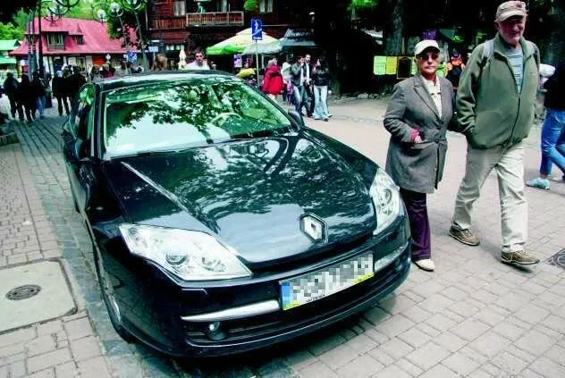 Nawet niepełnosprawni nie powinni robić z Krupówek darmowego parkingu