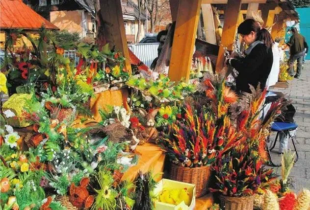 Zakopane. Wielkanocne targi na placu Niepodległości