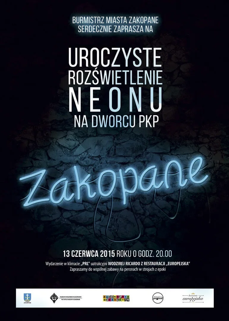 UROCZYSTE ROZŚWIETLENIE NEONU NA DWORCU PKP ZAKOPANE