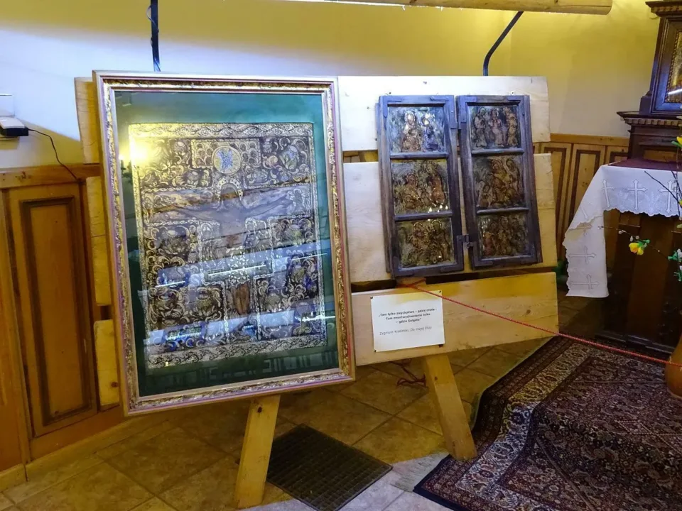 Wystawa "Nadzieja, która sięga poza kres"