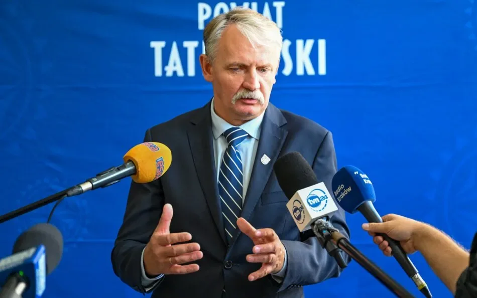 Spotkanie w sprawie transportu konnego na drodze do Morskiego Oka
