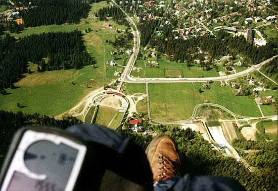 Lądowisko pod skoczniami narciarskimi